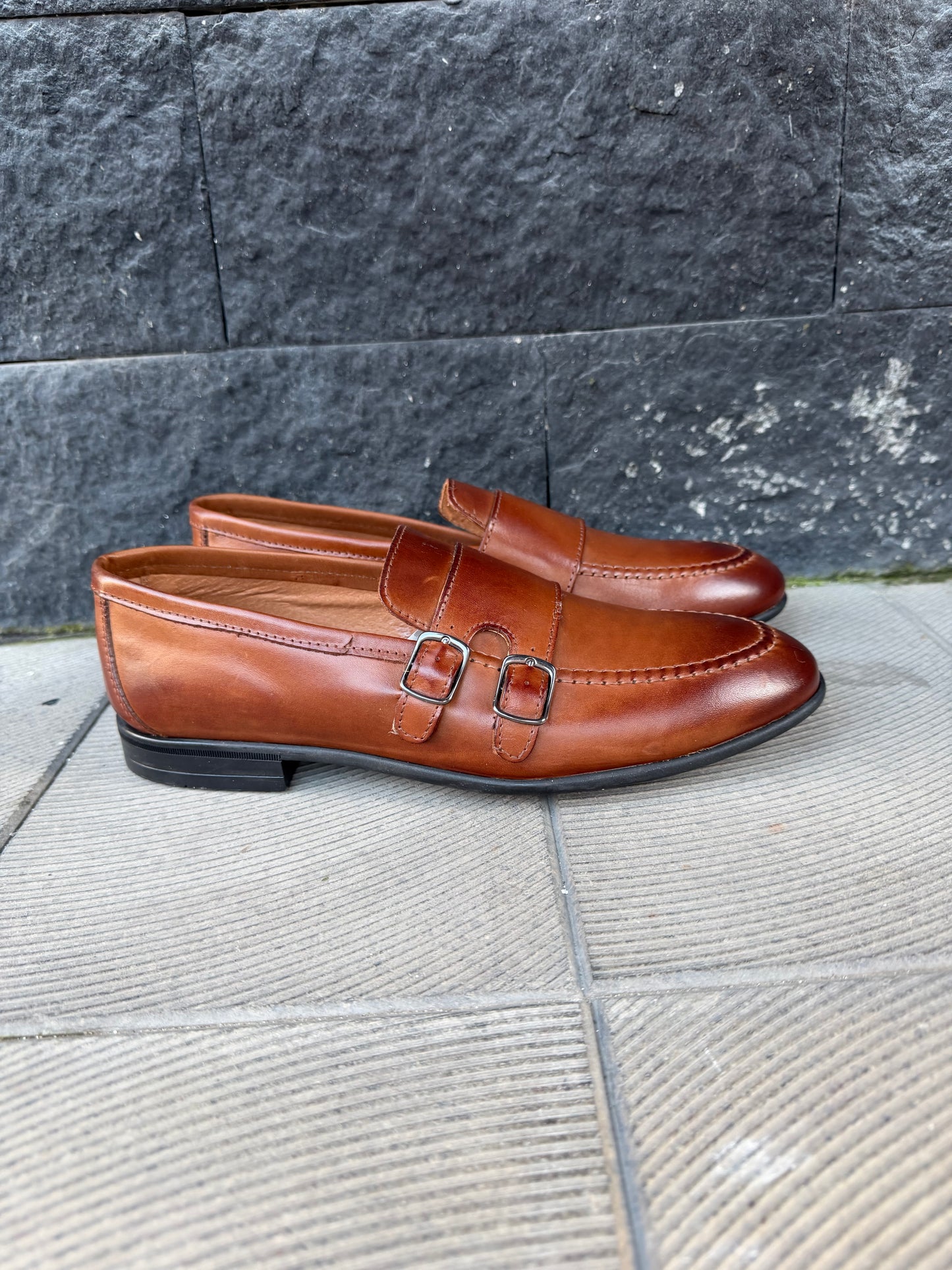 Mocassino con doppia fibbie