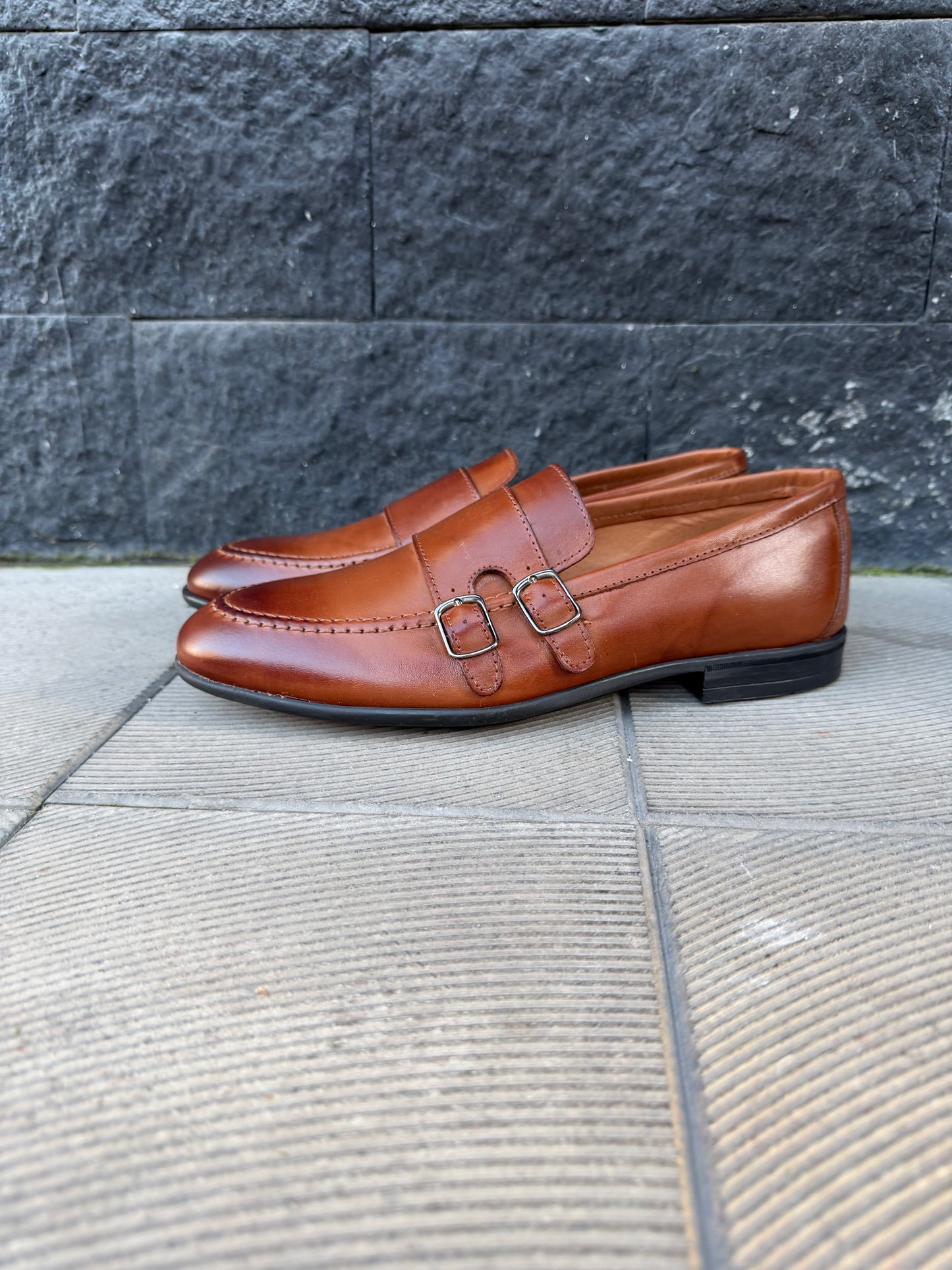Mocassino con doppia fibbie