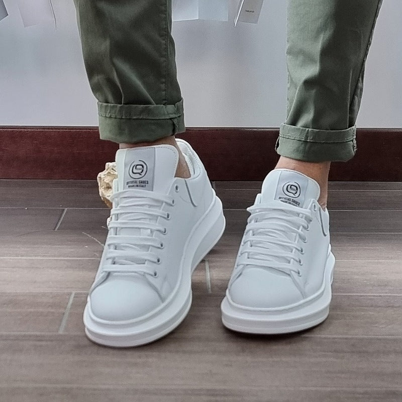 -q9- kevin in pelle bianco