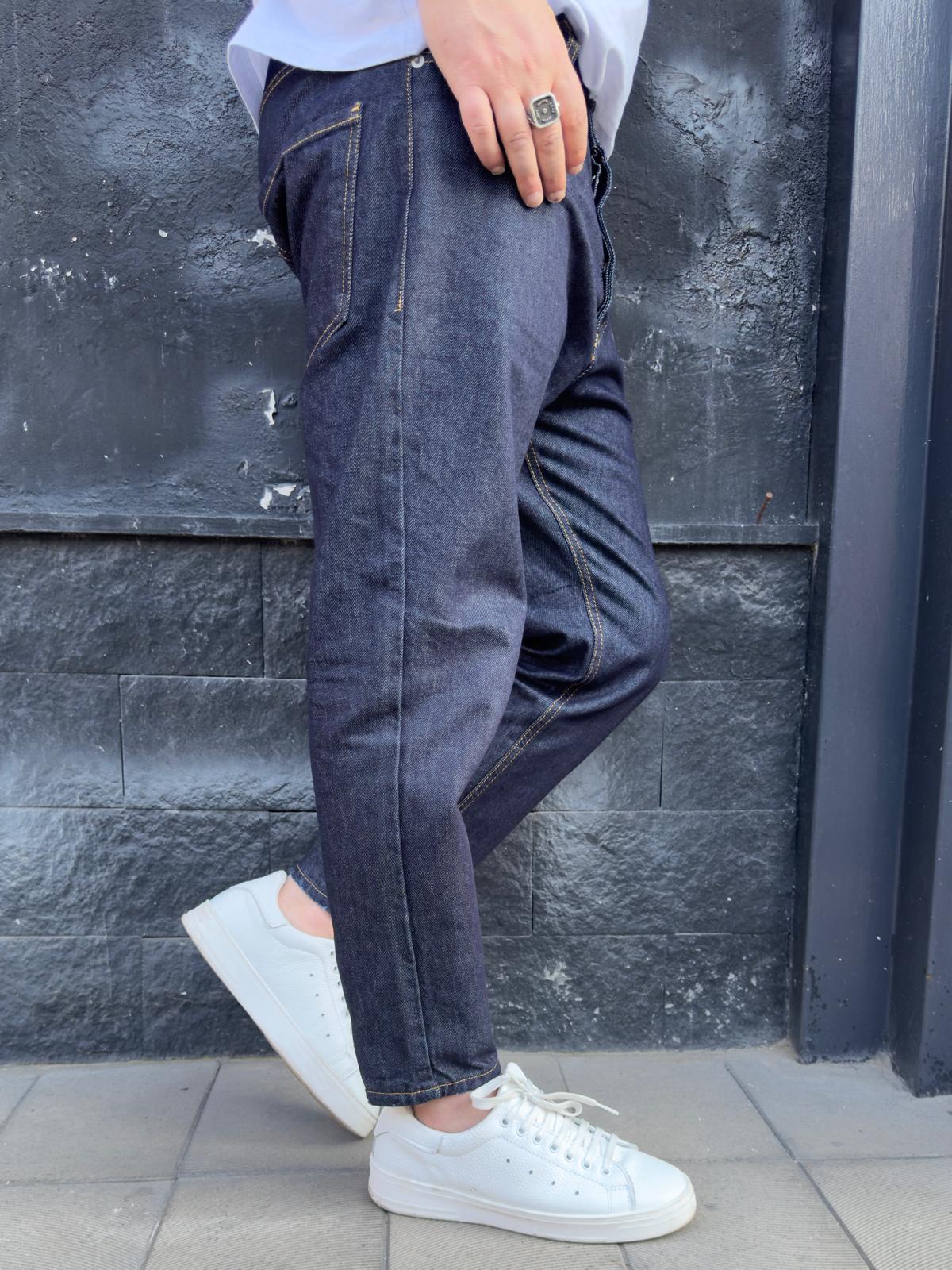 Jeans carrot lavaggio zero